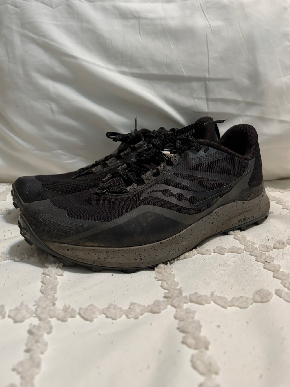 Saucony Men's Black and Gray Trail Running Shoes